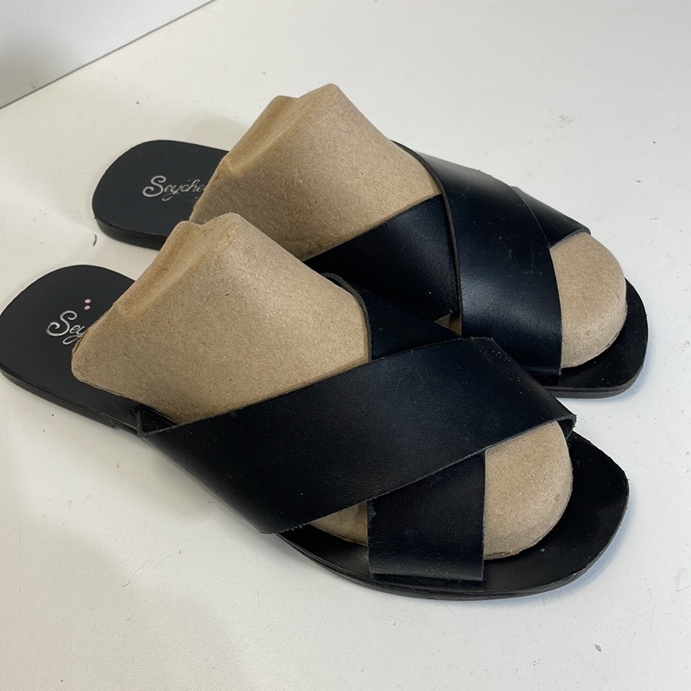 Seychelles black leather crisscross sandals. Made in Italy. - Picture 3 of 5